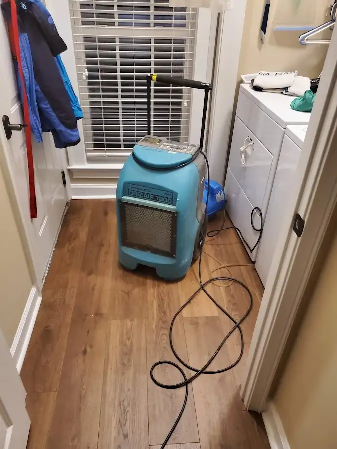 Commercial dehumidifier deployed for Flood Damage Cleanup in Hiawatha